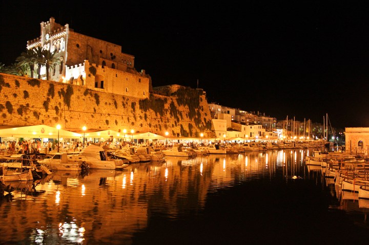 port ciutadella de nit